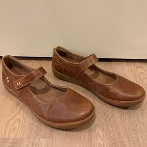 Unstructured by Clarks brown leather maryjane strap US womens size 10